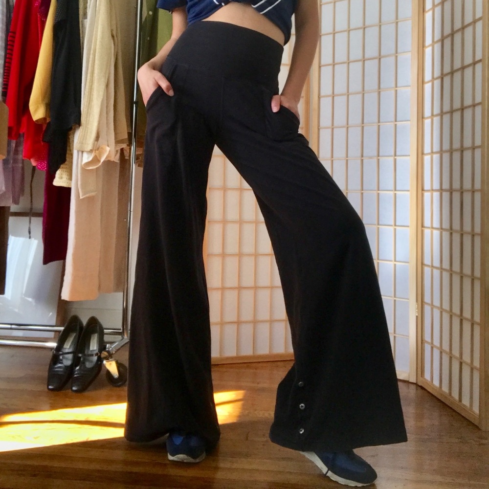 lululemon Black wide leg pant size 4